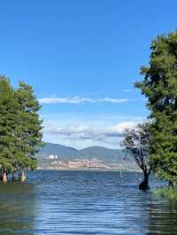 Erhai: A Mirror of the Mountains, A Window to the Soul