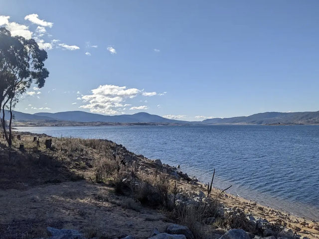 Lake Jindabyne 🏞️💦 Lake Jindabyne 🏞️💦