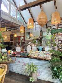 เช้าวันสดใส ที่ “ชบา ชไบ” คาเฟ่ คลอง 3