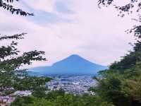 新倉富士浅間神社──忠靈塔下的富士絕景