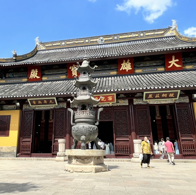 🛕 Xiyuan Temple — The Largest Buddhist Temple in Suzhou 🛕 Xiyuan Temple — The Largest Buddhist Temple in Suzhou