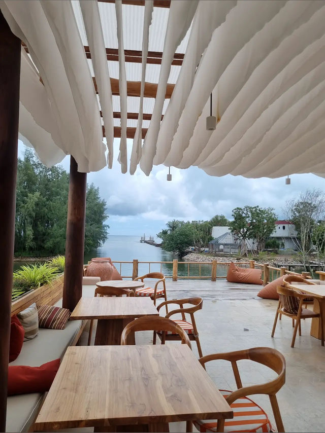 คาเฟ่ Lawon Canal Café ในระยอง