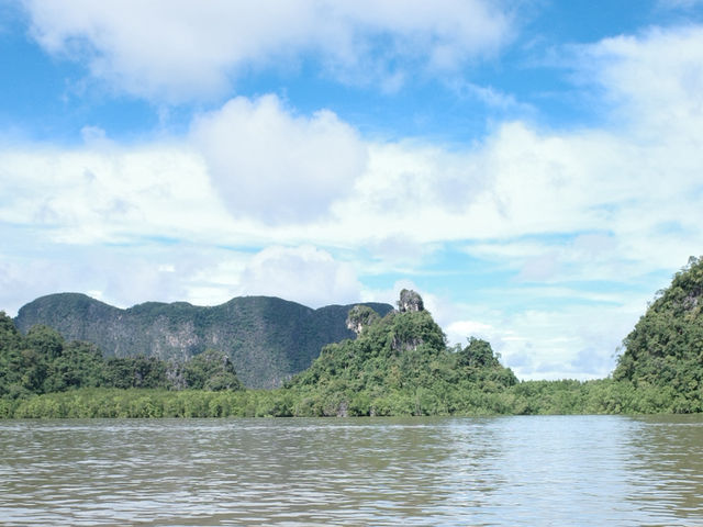 ไปนั่งเรือเที่ยวเกาะที่พังงากัน