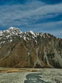 Exploring the Blue Lakes and Tasman Glacier Walks in Canterbury