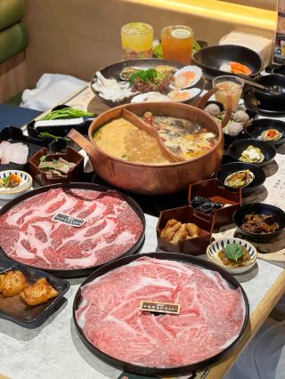 Mong Kok's popular hotpot all-you-can-eat Mid-Autumn Festival theme