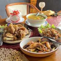 บ้านจันทร์ฉาย Baan Janchai Restaurant and Wine