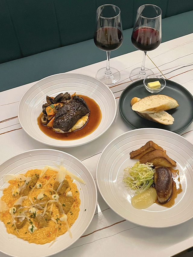 🇭🇰西環法式小酒館🍷 必吃海膽意大利飯😋 🇭🇰西環法式小酒館🍷 必吃海膽意大利飯😋