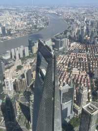 上海塔-摩登建築風格感受都市脈搏  