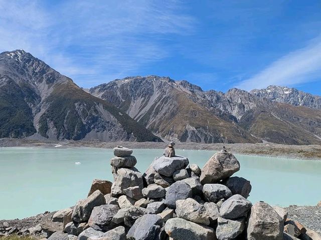 A Majestic Encounter with New Zealand’s Highest Peak A Majestic Encounter with New Zealand’s Highest Peak