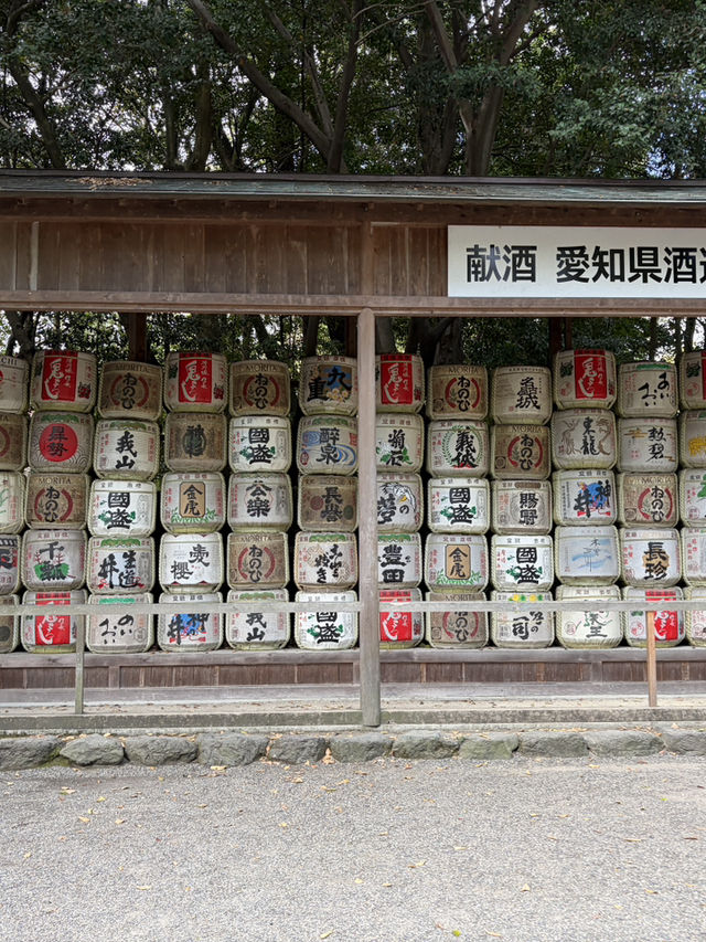 熱田深宮的靜謐一日:從森道鳥居走到草地盡頭,那座訴說千年故事的熱田神宮博物館 熱田深宮的靜謐一日:從森道鳥居走到草地盡頭,那座訴說千年故事的熱田神宮博物館