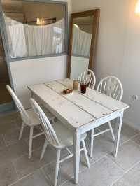 경주 황리단길에서 벗어나 조용하게 머무를 수 있는 카페