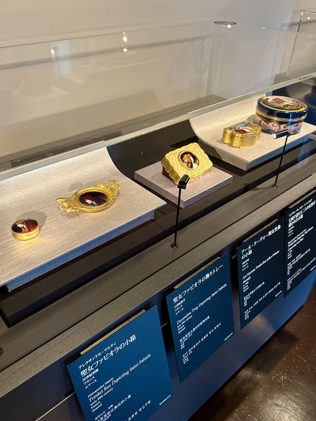 Exploring the World of Jewelry at The National Museum of Western Art