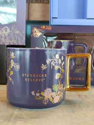 2026 Starbucks (ZhongLou) | 西安レストランの観光ガイドと旅行体験