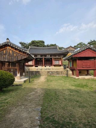 南渓書院（남계서원）— 儒教学者の遺産