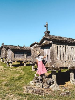  Lindoso Granaries