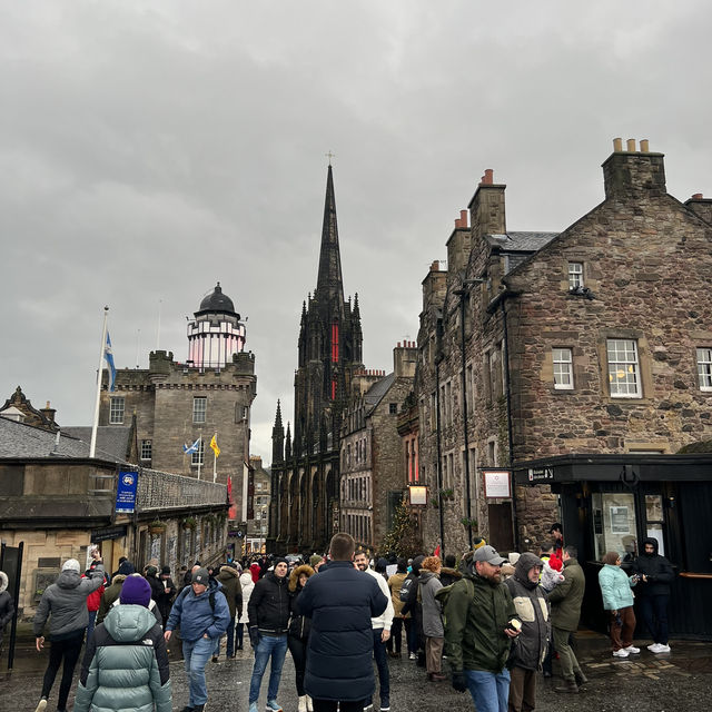 Edinburgh Awaits: Journey through history, enchantment, and unforgettable views