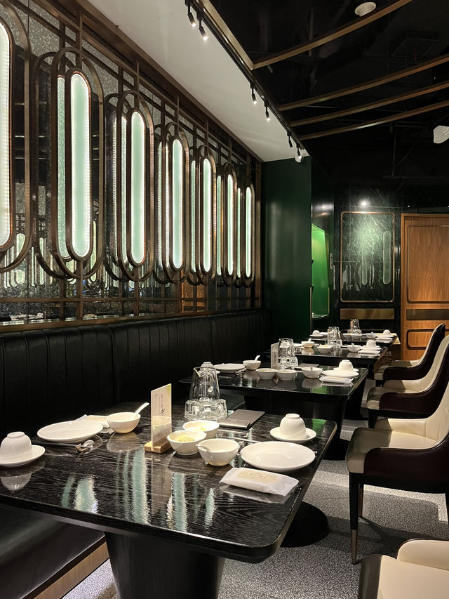 Shanghai | Tasty Chinese restaurant in Jingan of Shanghai 