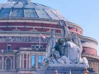Escape to Royal Green: A Stroll Through Kensington Gardens