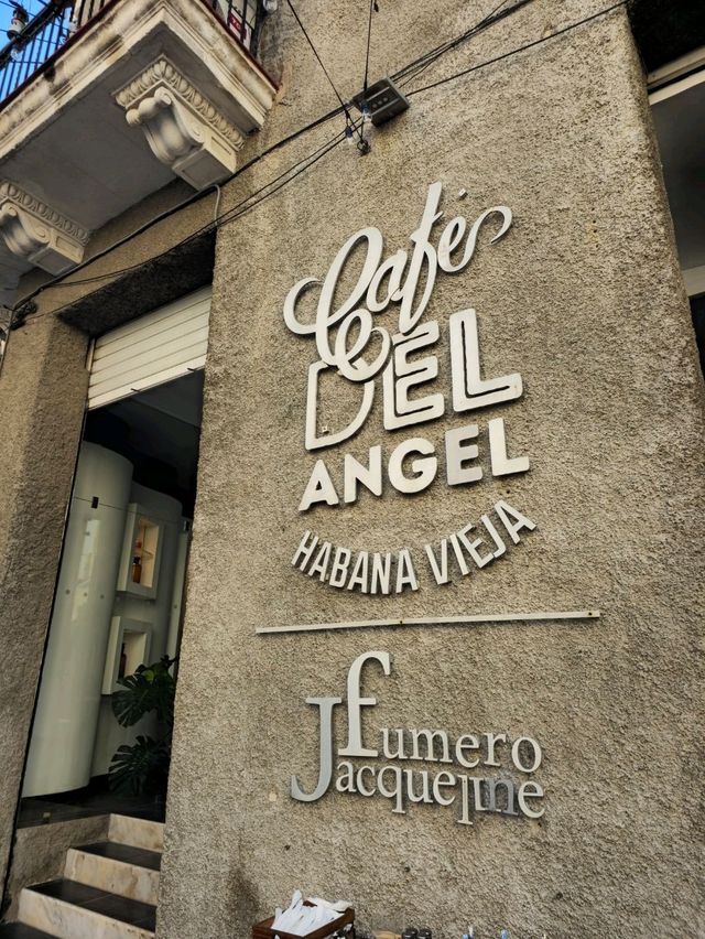 해외여행 하바나 브런치맛집 Cafe del Angel Jacqueline Fumero