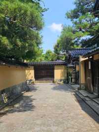 ⛪ Exploring Kanazawa’s Samurai and Geisha Districts: A Journey Through Time