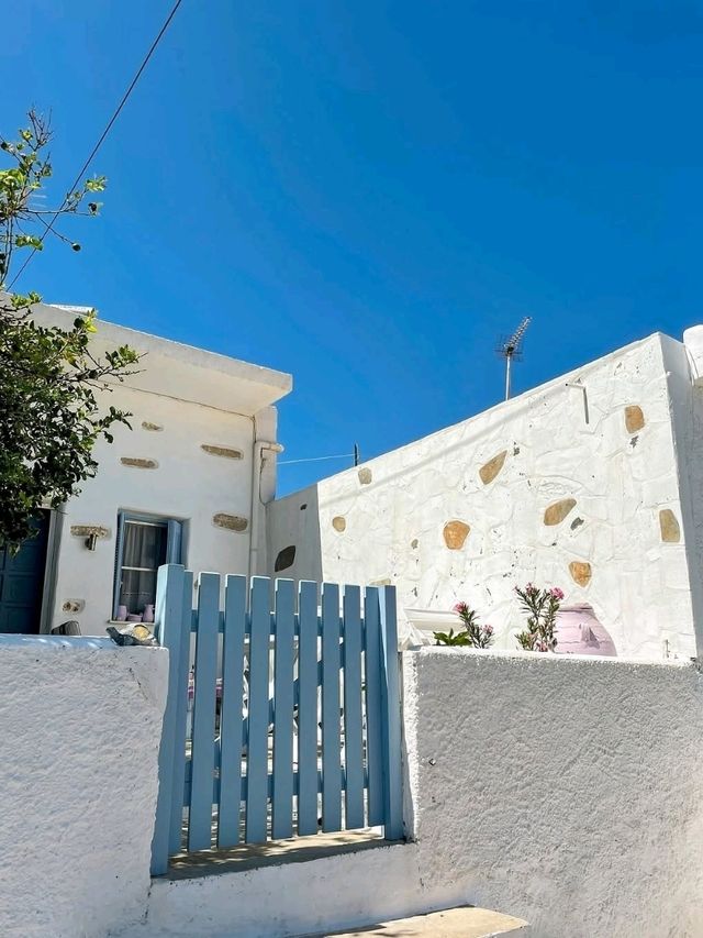🌊 Irakleia: A Peaceful Retreat in the Heart of the Small Cyclades 🇬🇷✨