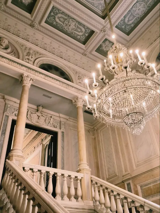 Valencia’s Museum of Ceramics 🎨🏛️