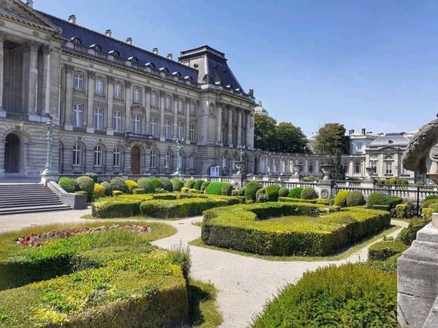 Top Attractions in Brussels 🏰🇧🇪 Top Attractions in Brussels 🏰🇧🇪