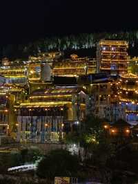 Mesmerizing Nights in Furong Town: Your Dream Yongshun Getaway 🌙✨