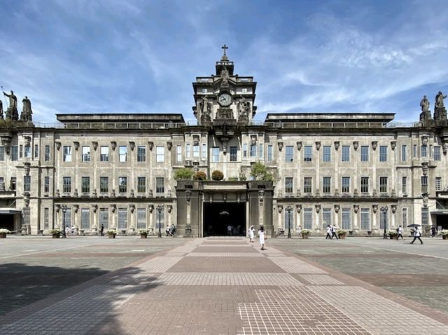 The Oldest University in Asia!😲🇵🇭