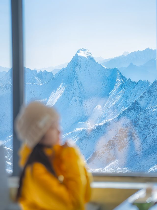 雪山上的咖啡館朋友圈以為我去了瑞士