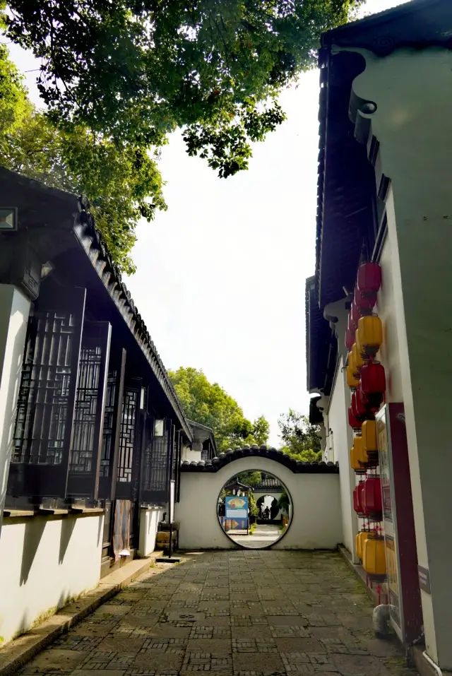 เยี่ยมชมโรงเรียนทองหลิน