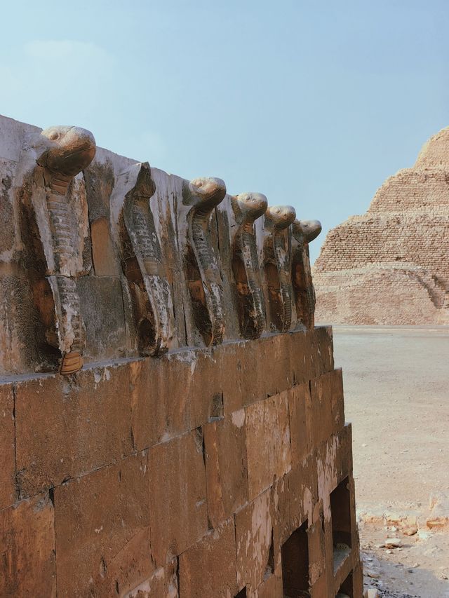 左塞爾階梯金字塔Djoser|一場轟轟烈烈的造神運動