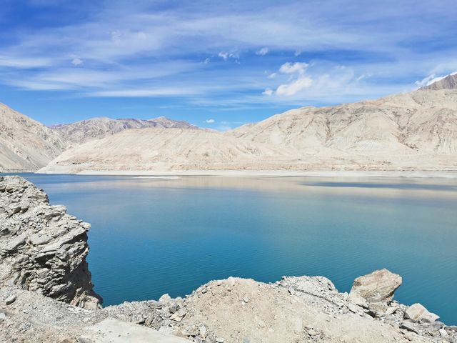 帕米爾高原上最藍的湖～班迪爾藍湖