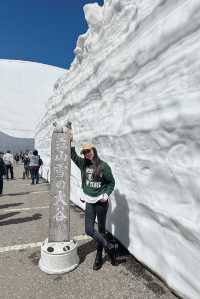 每年只限定兩個月的20米高大雪牆太震撼了