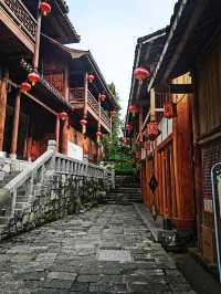 滿月照耀山城，中秋自駕遊重慶——探索魔幻霧都的三天兩夜之旅。