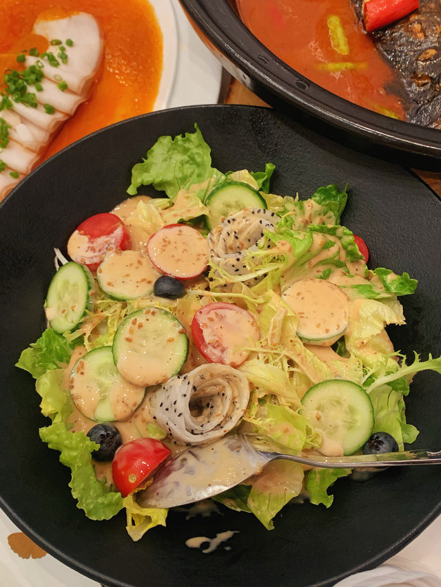 成都度假酒店 𝙷𝙾𝙻𝙸𝙳𝙰𝚈 假期時光。