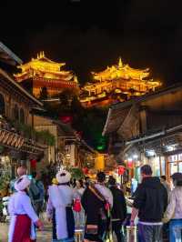 香格里拉之旅｜夜晚的月光城，竟如此迷人。