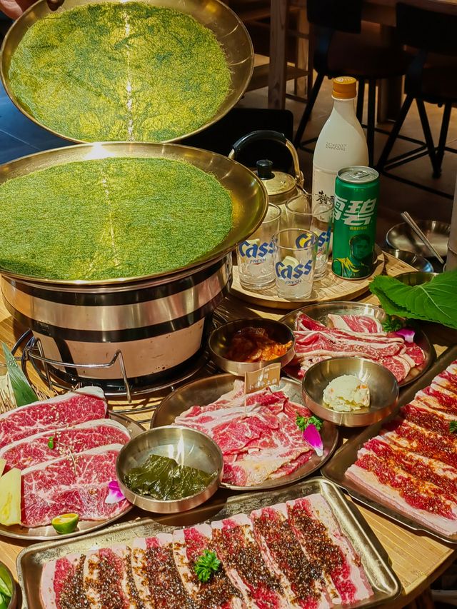 正宗的核桃炭燒烤，美味無窮。