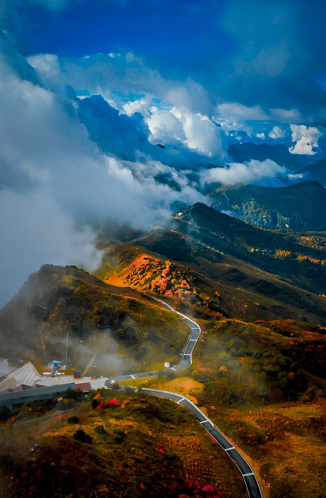 巴山大峡谷，你敢挑戰70公里的彩林之旅嗎？。