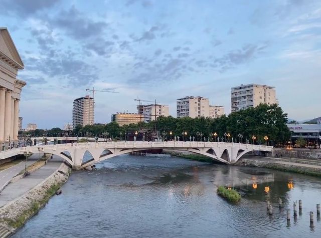 斯科普里：石橋