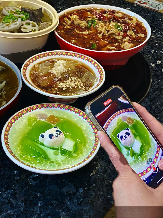 被火鍋店耽誤的酸菜魚香鍋冒菜我解鎖啦