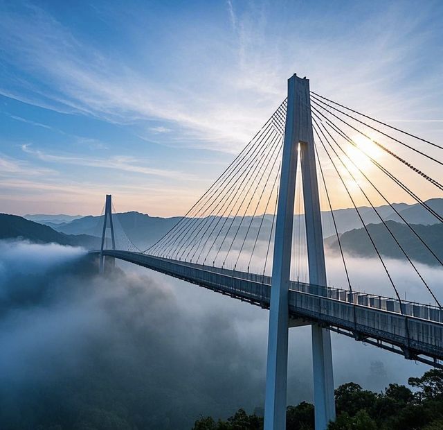 漫步越南河江天空之橋，邂逅雲端奇景