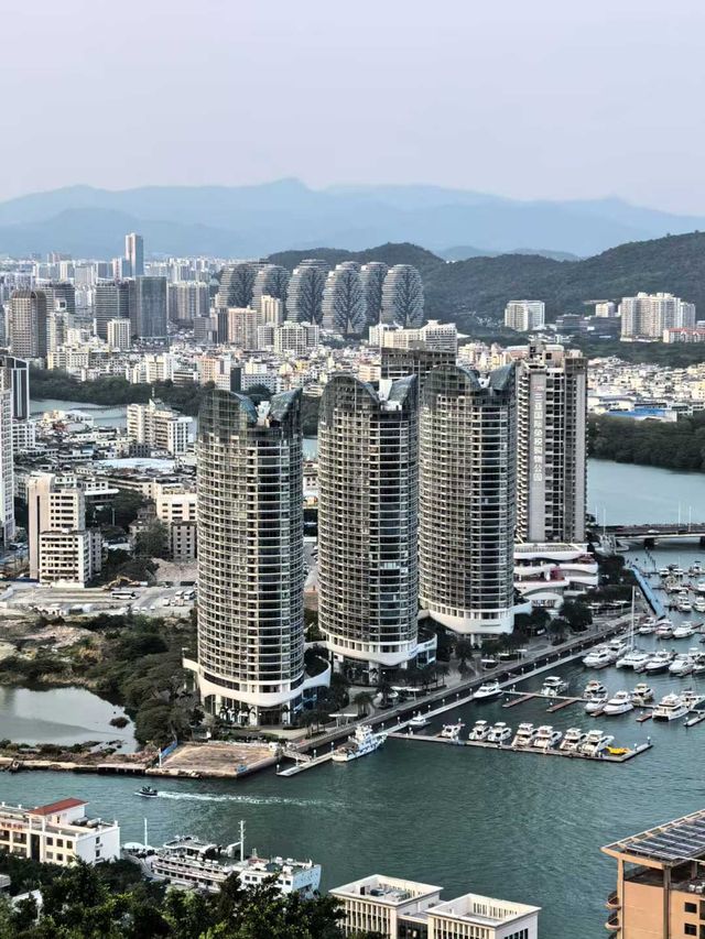 一半是海水，一半是煙火
