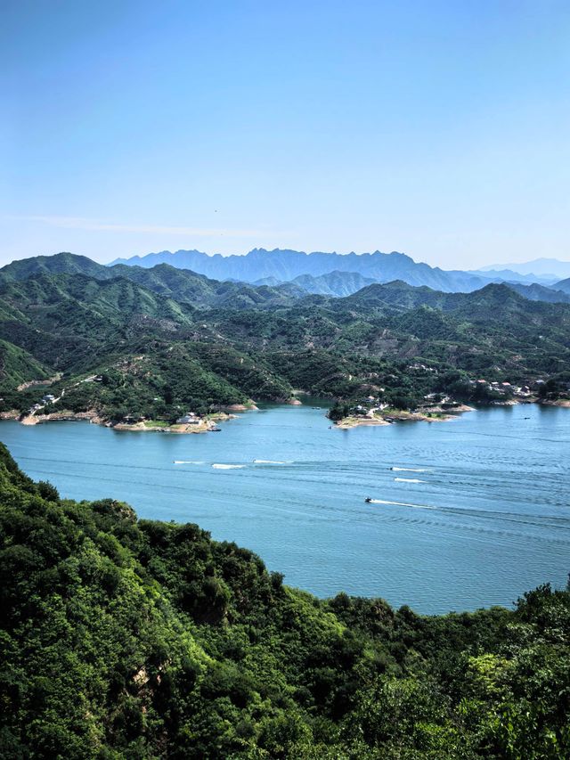 潘家口：當長城墜入碧波的詩行