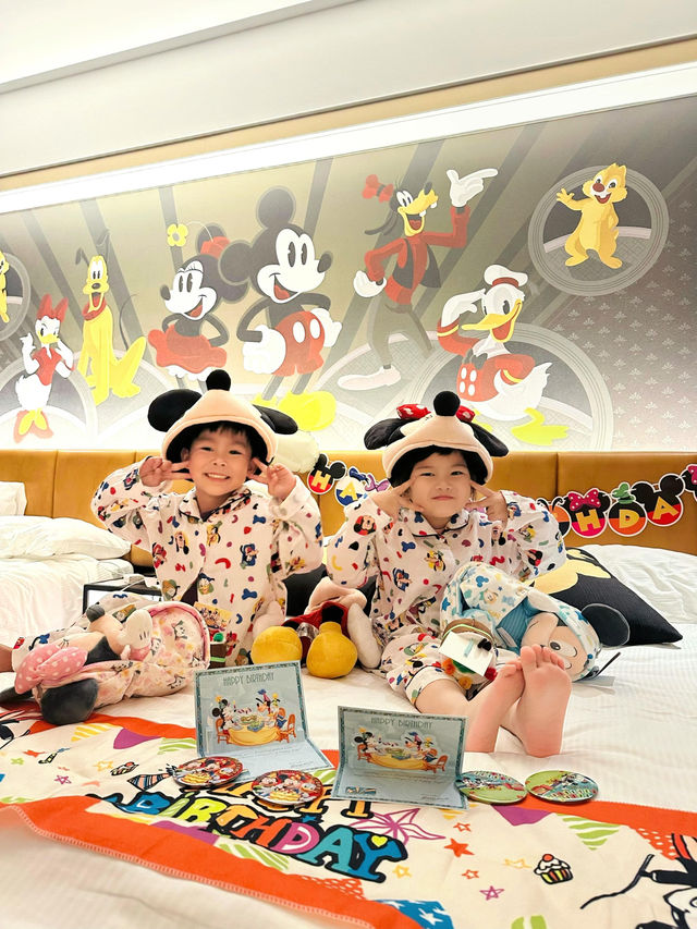 在香港迪士尼過生日真的超級出片！🎠 兒子5歲生日安排在這裡，儀式感直接拉滿～ 分享超全攻略，包你過個完美生日！