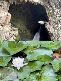 馬嶺河峽谷百瀑飛流的「天溝地縫」荔波小七孔68級跌水的山