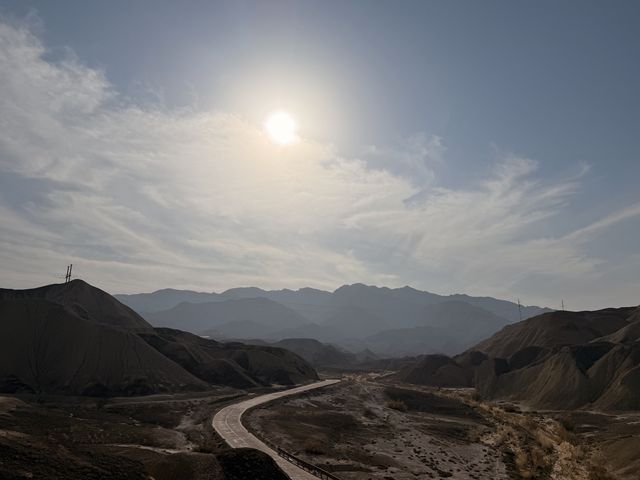 這次西北大環線私家團之旅，完全顛覆了我對跟團遊的刻板印象，堪稱年度最驚豔的旅行體驗！ 從西寧出發，