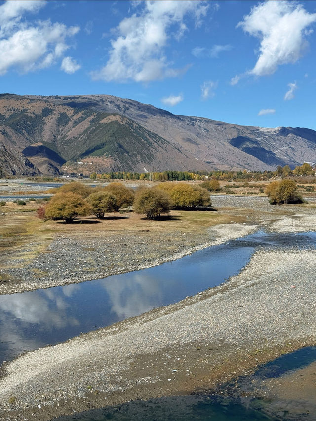 深秋徒步冷嘎措人間仙境真的太出片了！