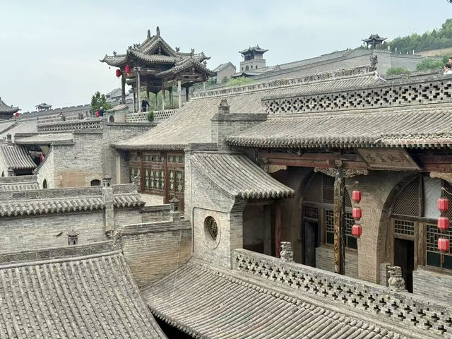 왕가대원 여행 가이드: 중국 전통 건축의 정수를 걷다 왕가대원 여행 가이드: 중국 전통 건축의 정수를 걷다