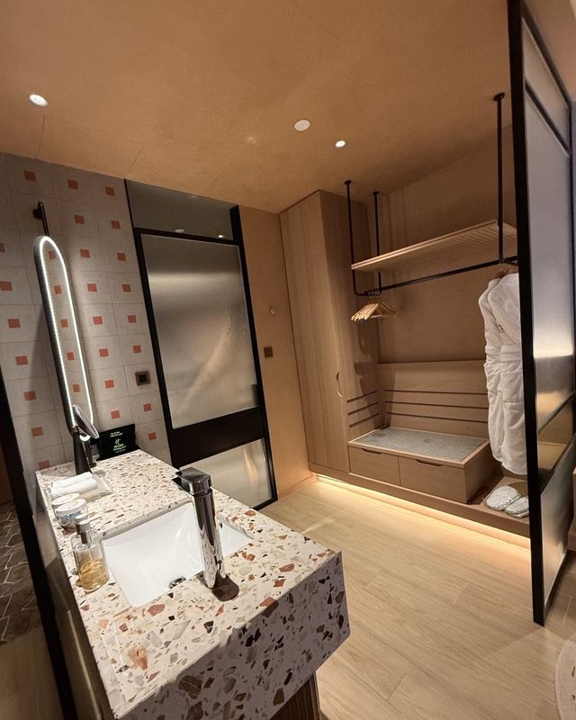 禾木假日酒店,完美的ski in ski out 禾木假日酒店,完美的ski in ski out